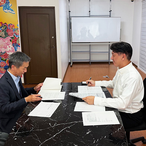 琉球新報社_健康経営thum